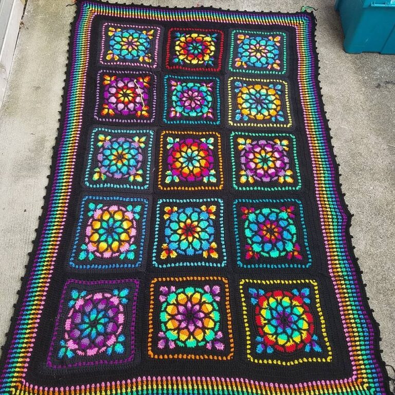 Stained Glass Flowers Blanket - Crochet Easy Patterns