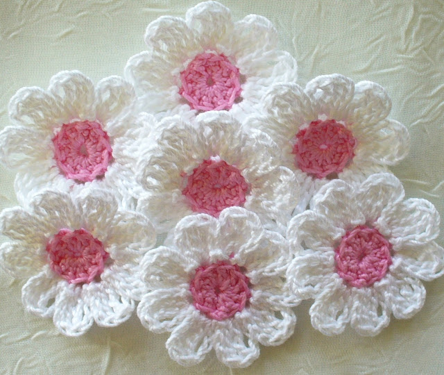 How To Crochet An Easy Flower at Robin Justice blog