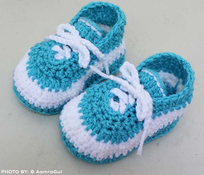 Crochet Lace Up Baby Booties - Crochet Easy Patterns